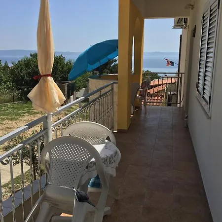 Medusa Apartment *